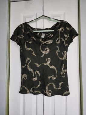 Jones New York Black Short-Sleeve Blouse with Cream Scroll Print
